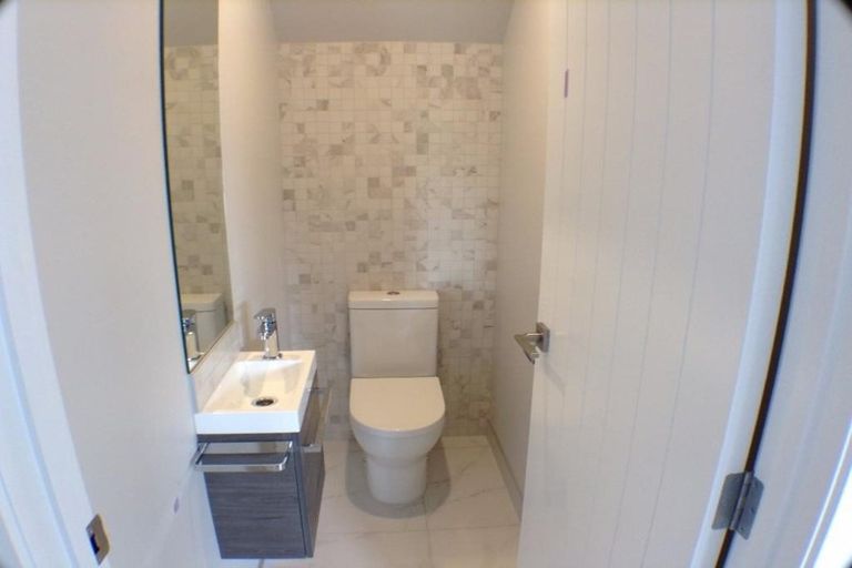 Photo of property in 1 Andrew Jack Road, Silverdale, 0932