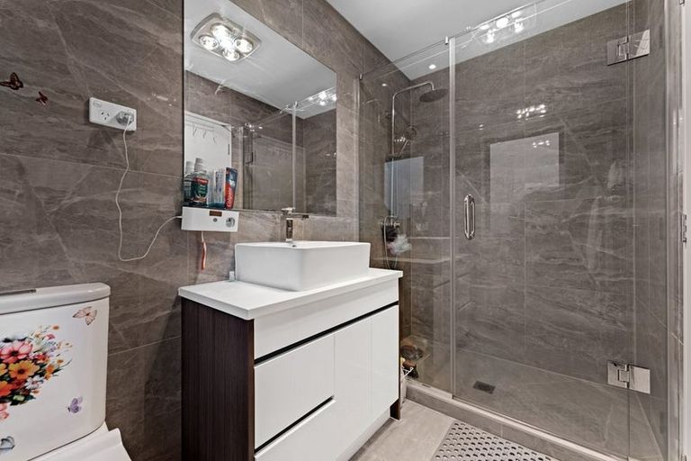 Photo of property in 32 Leathem Crescent, Pokeno, 2402