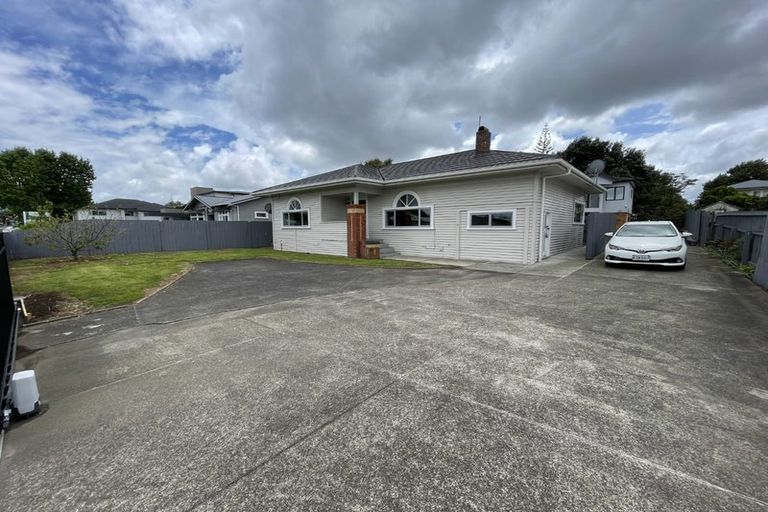 Photo of property in 686 Mount Albert Road, Royal Oak, Auckland, 1023