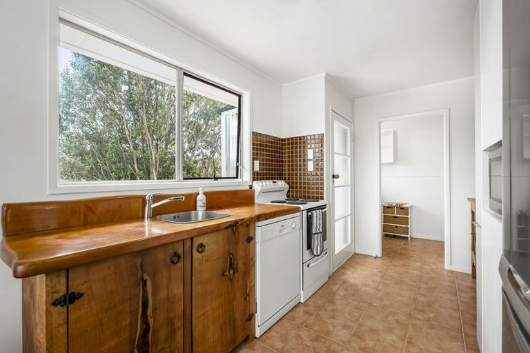 Photo of property in 4 Spinella Drive, Bayview, Auckland, 0629