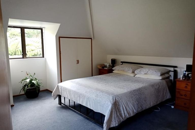 Photo of property in 85 Tirohanga Road, Tirohanga, Lower Hutt, 5010