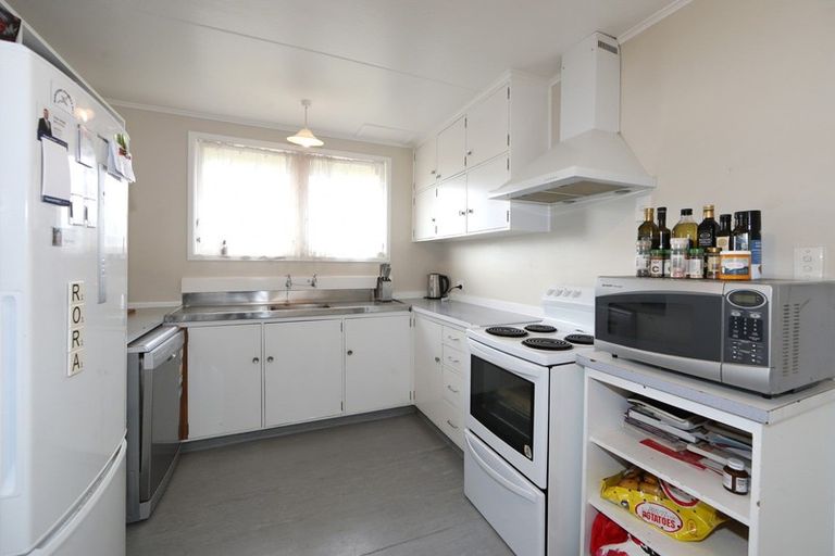 Photo of property in 28 Cartier Crescent, Flaxmere, Hastings, 4120