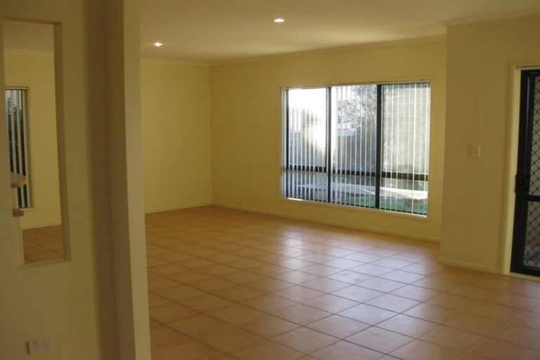 Photo of property in 37 Nautilus Drive, Gulf Harbour, Whangaparaoa, 0930