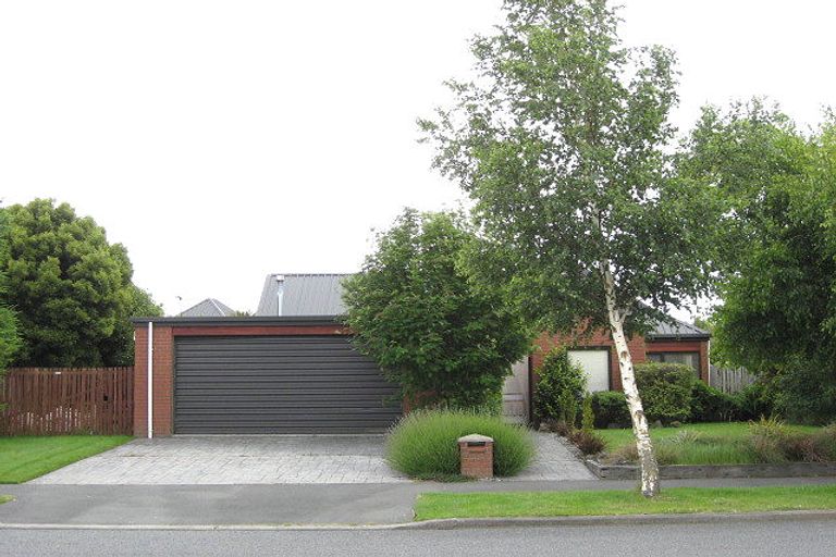 Photo of property in 42 Anglesea Avenue, Parklands, Christchurch, 8083