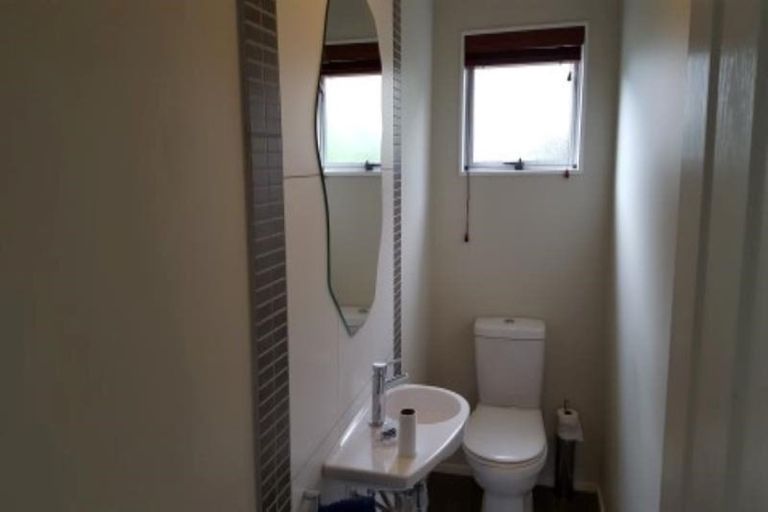 Photo of property in 10a Oban Road, Browns Bay, Auckland, 0630