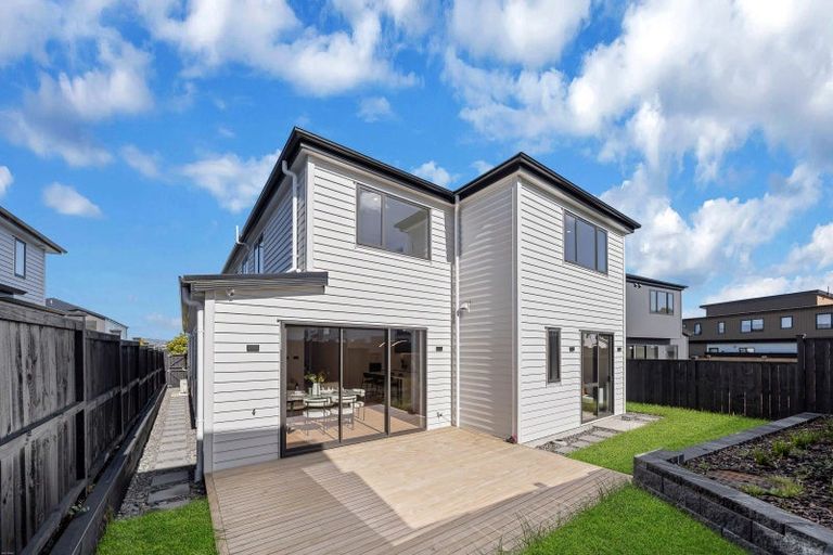 Photo of property in 29 Catalina Avenue, Rosehill, Papakura, 2113