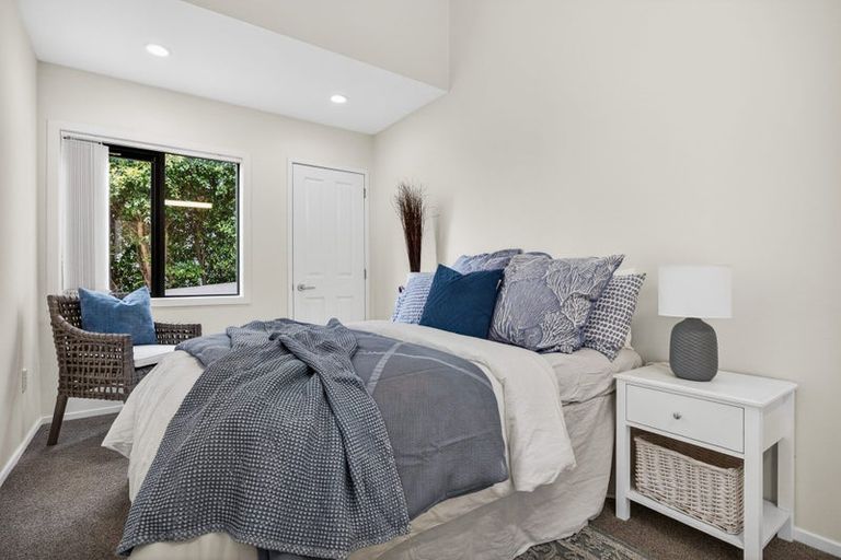 Photo of property in 64 Seacrest Drive, West Harbour, Auckland, 0618