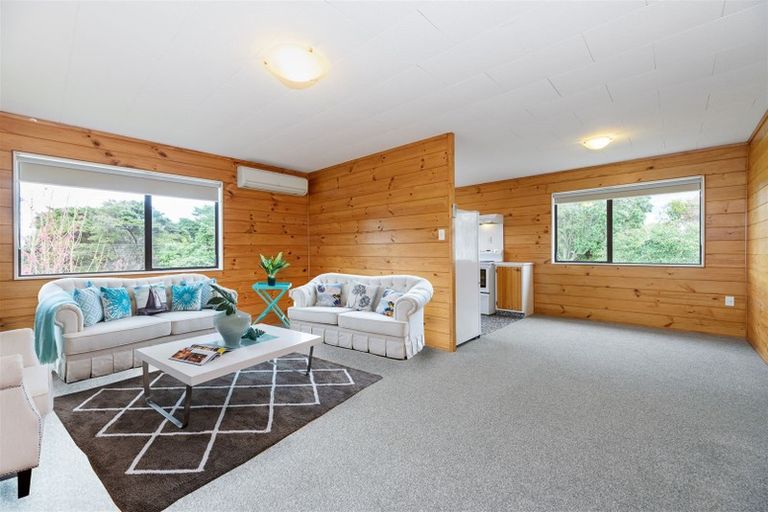 Photo of property in 1/57 Cliff View Drive, Green Bay, Auckland, 0604