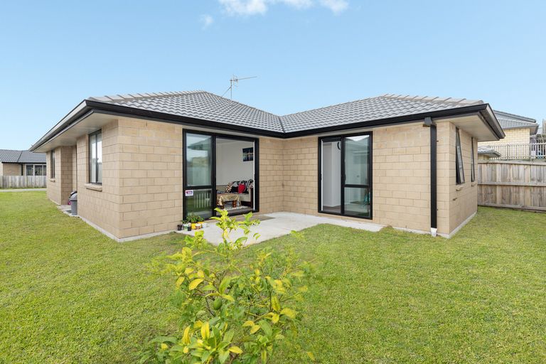 Photo of property in 7 Harakeke Way, Papamoa Beach, Te Puke, 3187