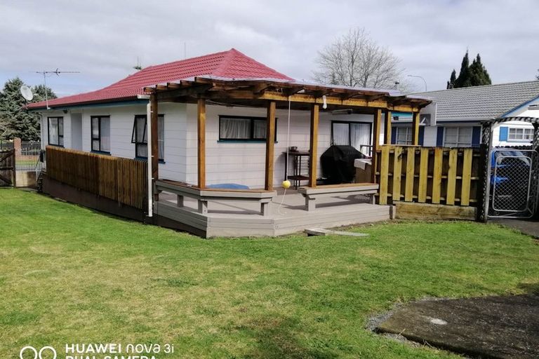 Photo of property in 221 Mahia Road, Wattle Downs, Auckland, 2103