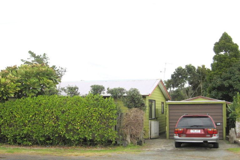 Photo of property in 117 Ocean Beach Road, Tairua, 3508