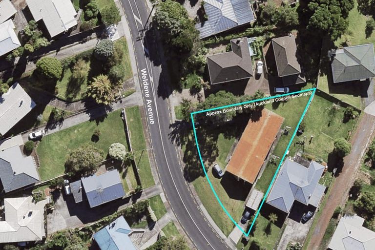Photo of property in 1/32 Weldene Avenue, Glenfield, Auckland, 0629
