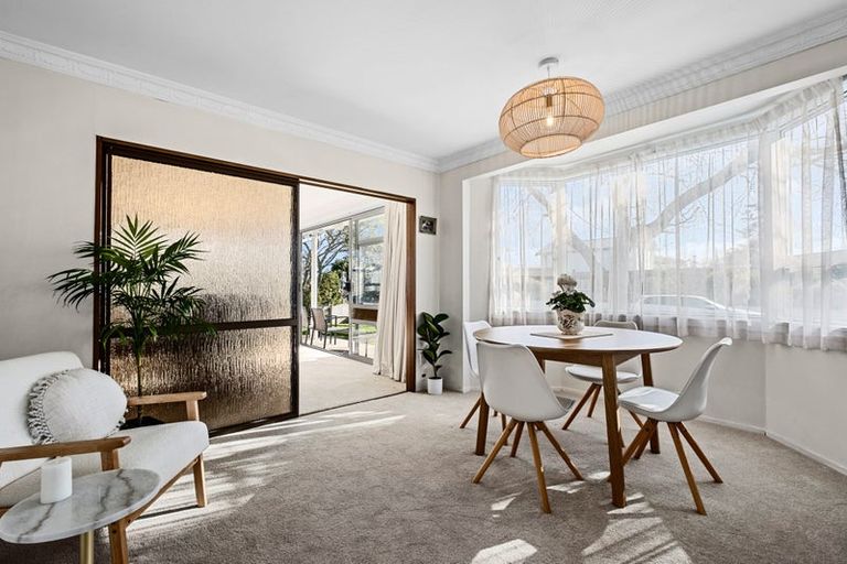 Photo of property in 2a Kauri Street, Merrilands, New Plymouth, 4312