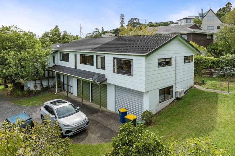 Photo of property in 4 Dianthus Place, Browns Bay, Auckland, 0630