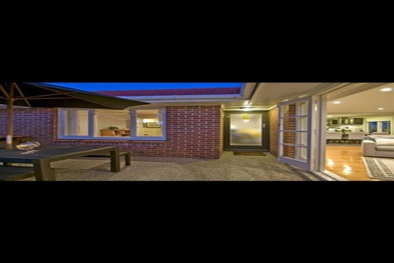 Photo of property in 1 Pine Ridge Terrace, Hauraki, Auckland, 0622