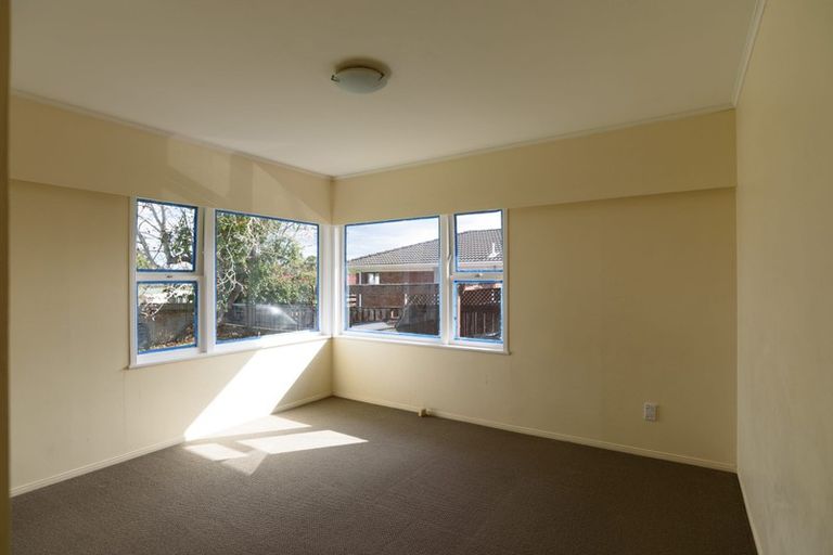 Photo of property in 2/81 Cardiff Road, Pakuranga, Auckland, 2010