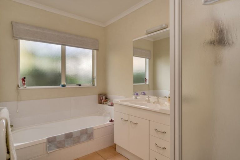 Photo of property in 163 Pacific View Road, Papamoa Beach, Papamoa, 3118