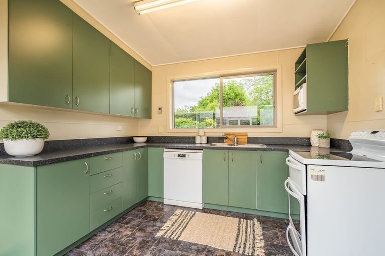 Photo of property in 1 Sunnyvale Lane, Green Island, Dunedin, 9018