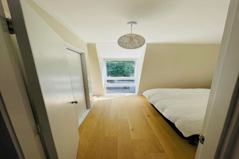 Photo of property in 34a Ranelagh Street, Karori, Wellington, 6012