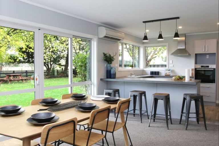 Photo of property in 1781 Dipton Winton Highway, Centre Bush, Winton, 9782