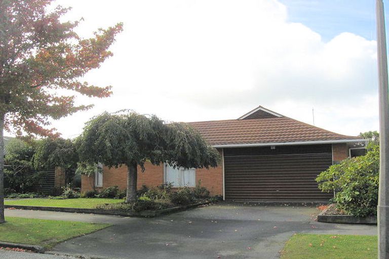 Photo of property in 16 Tudor Avenue, Ilam, Christchurch, 8041