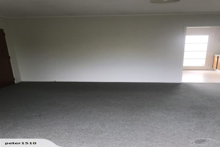 Photo of property in 2/32 Eastern Beach Road, Eastern Beach, Auckland, 2012