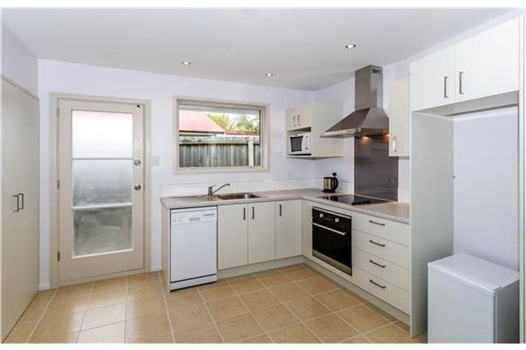 Photo of property in 2/133 Geraldine Street, Edgeware, Christchurch, 8013