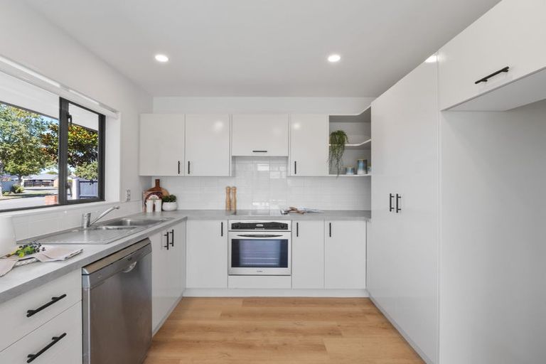 Photo of property in 40 Travis Country Drive, Burwood, Christchurch, 8083