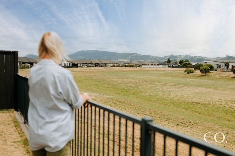 Photo of property in 5 Jeffs Way, Papamoa Beach, Papamoa, 3118