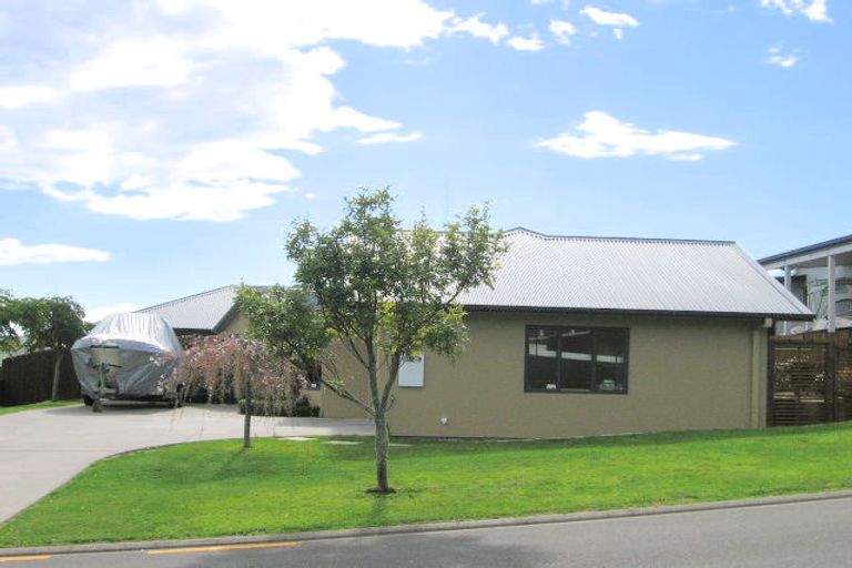 Photo of property in 5 Honeysuckle Lane, Ohauiti, Tauranga, 3112