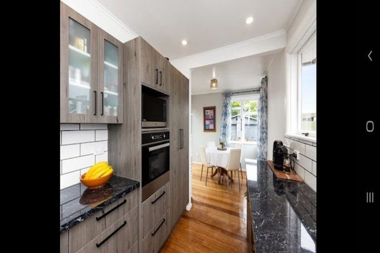 Photo of property in 32 Ward Crescent, Marewa, Napier, 4110