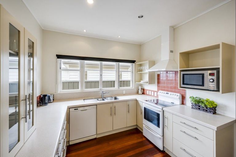 Photo of property in 6 Ypres Street, Greenmeadows, Napier, 4112