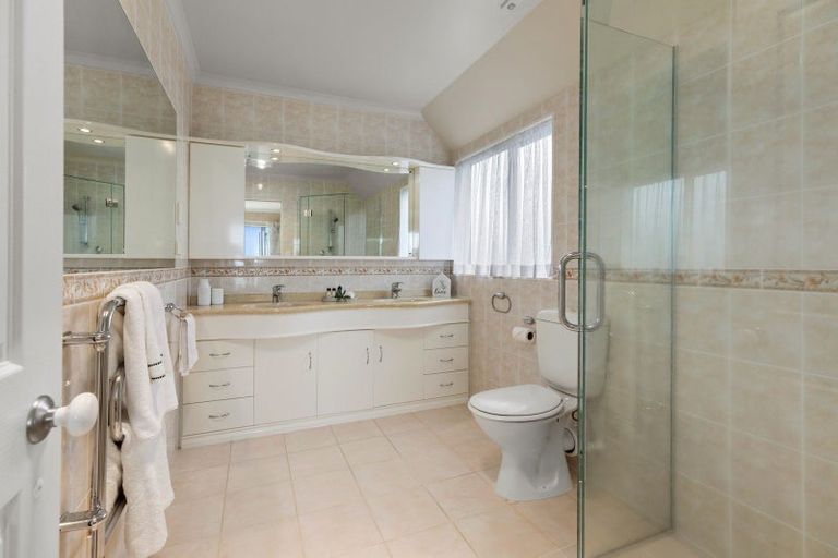 Photo of property in 201 Ngatai Road, Otumoetai, Tauranga, 3110