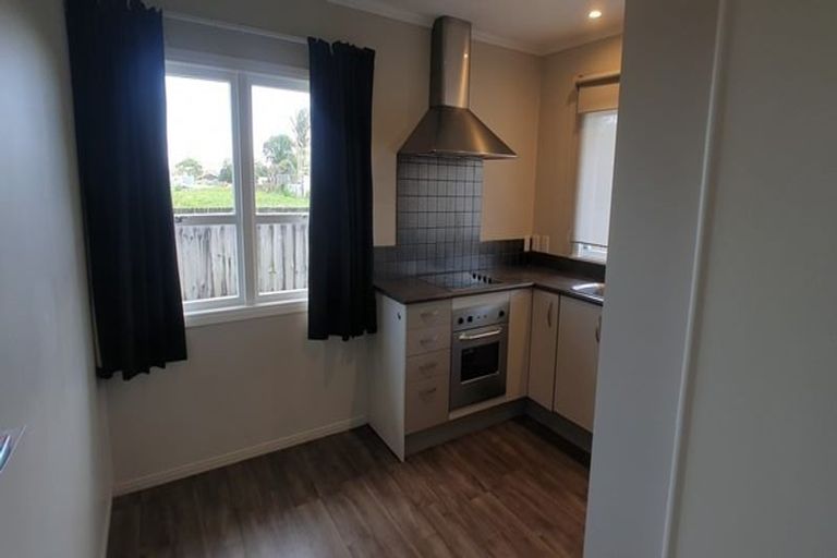 Photo of property in 2/90 Pakuranga Road, Pakuranga, Auckland, 2010