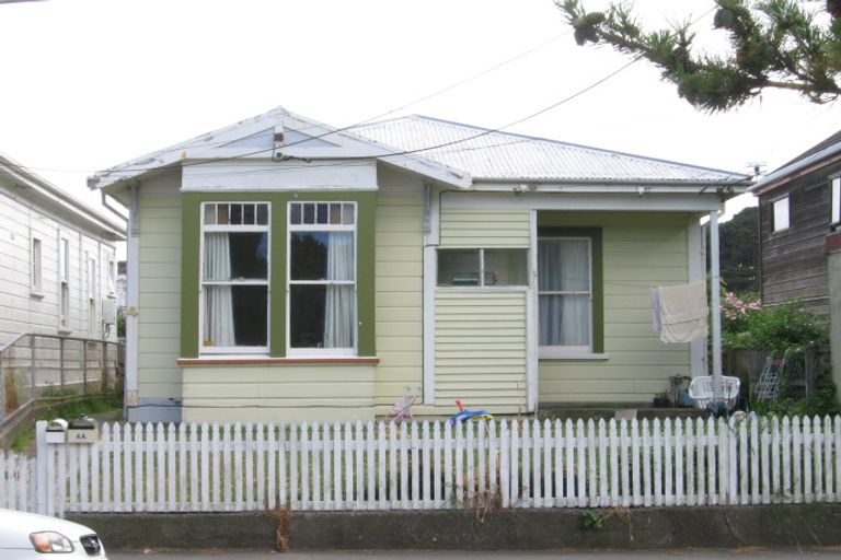 Photo of property in 4 Lavaud Street, Berhampore, Wellington, 6023