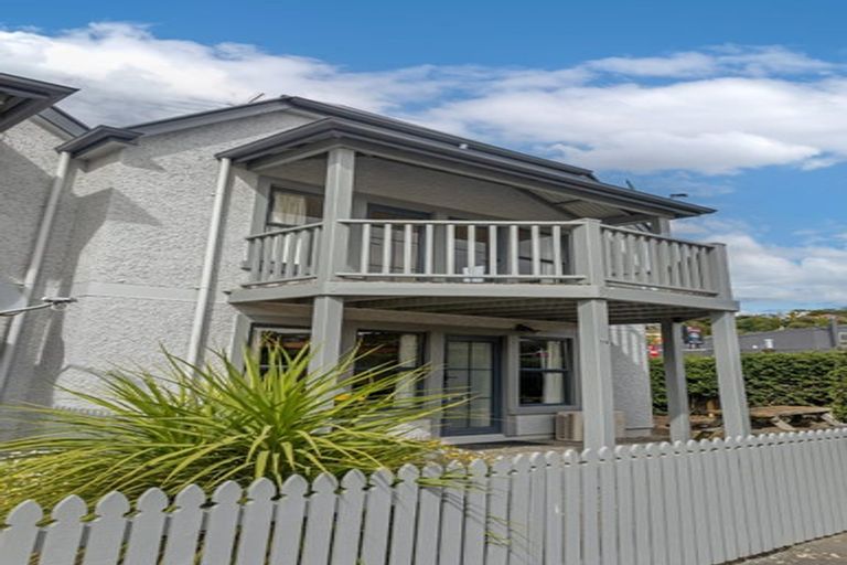 Photo of property in 15 Howe Street, North Dunedin, Dunedin, 9016
