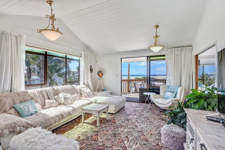 Photo of property in 21 Devon Street, Mangawhai Heads, Mangawhai, 0505