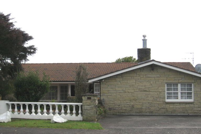 Photo of property in 14 Matuhi Rise, Henderson, Auckland, 0612