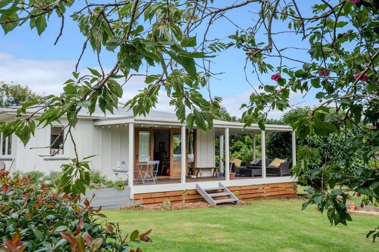 Photo of property in 111 Landing Road, Kerikeri, 0230