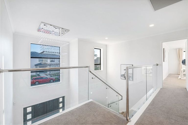 Photo of property in 62 Donegal Park Drive, Flat Bush, Auckland, 2019