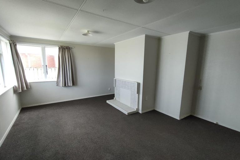 Photo of property in 14 Rogers Street, Castlecliff, Whanganui, 4501