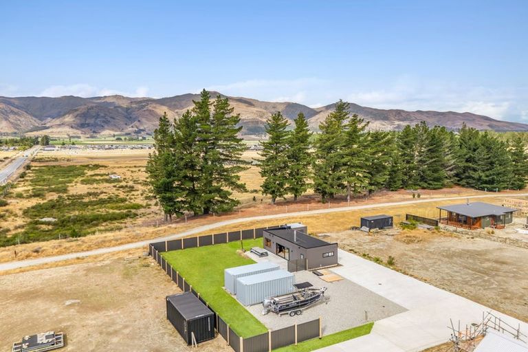 Photo of property in 15 Lost Burn Road, Lake Hawea, 9382