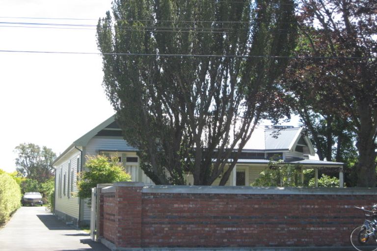Photo of property in 111 Somerfield Street, Somerfield, Christchurch, 8024
