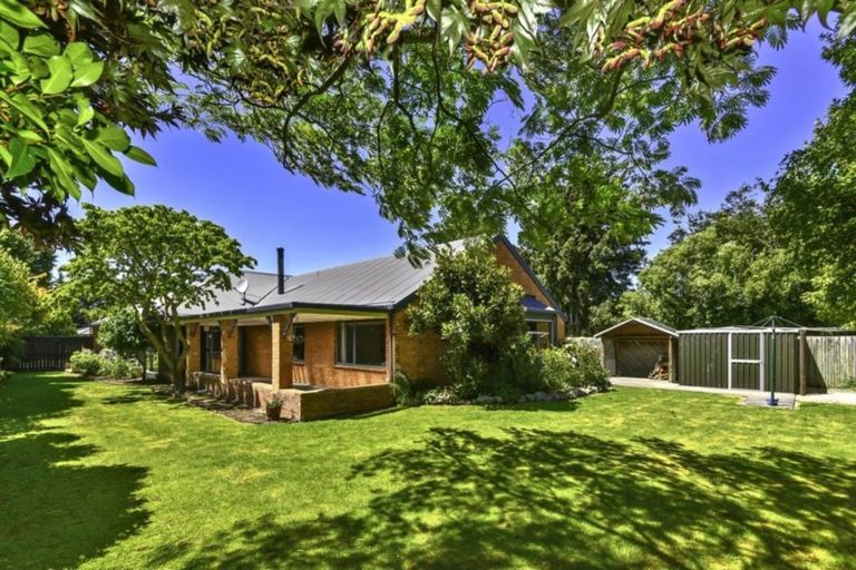 Photo of property in 4 Oakden Drive, Darfield, 7510