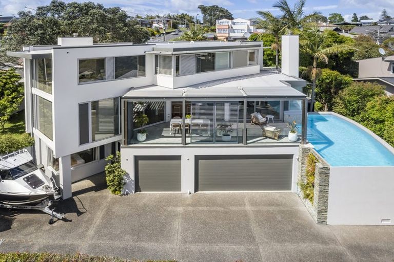 Photo of property in 3a Kowhai Road, Mairangi Bay, Auckland, 0630