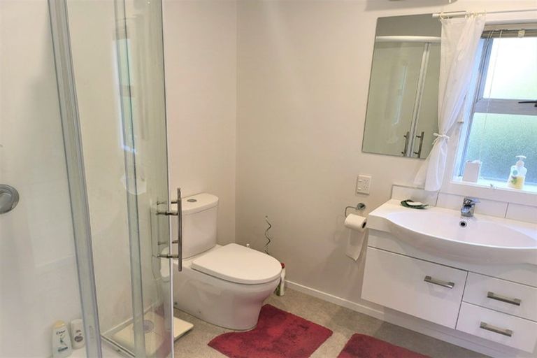 Photo of property in 90 Eden Street, Island Bay, Wellington, 6023