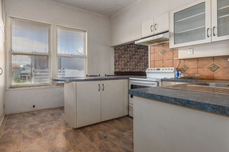 Photo of property in 74 Koputara Road, Himatangi Beach, Foxton, 4891