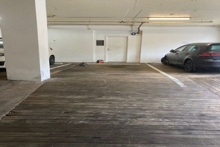 Photo of property in Terrace Garden Apartments, 120 The Terrace, Wellington Central, Wellington, 6011