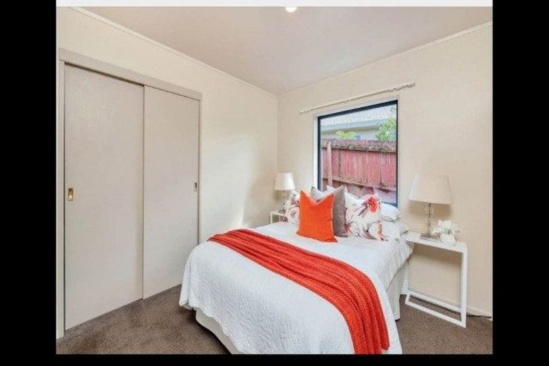 Photo of property in 30 Zefiro Drive, Massey, Auckland, 0614