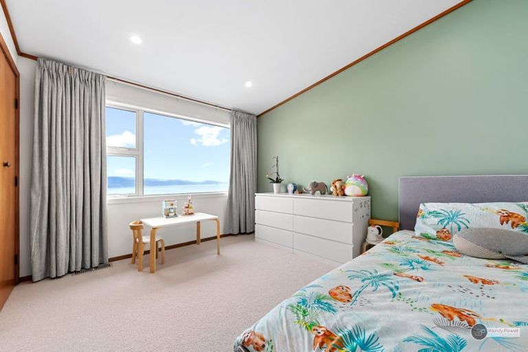 Photo of property in 92b Dowse Drive, Maungaraki, Lower Hutt, 5010